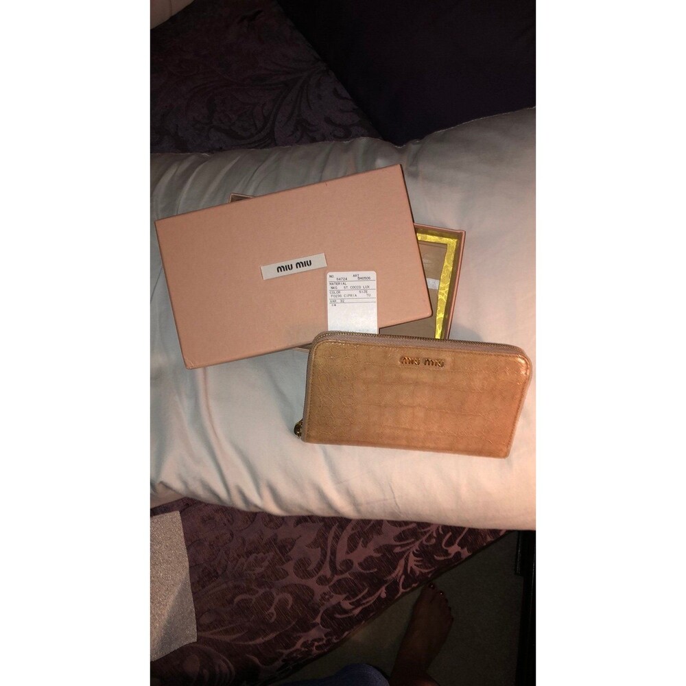 Miu Miu Wallet with Box